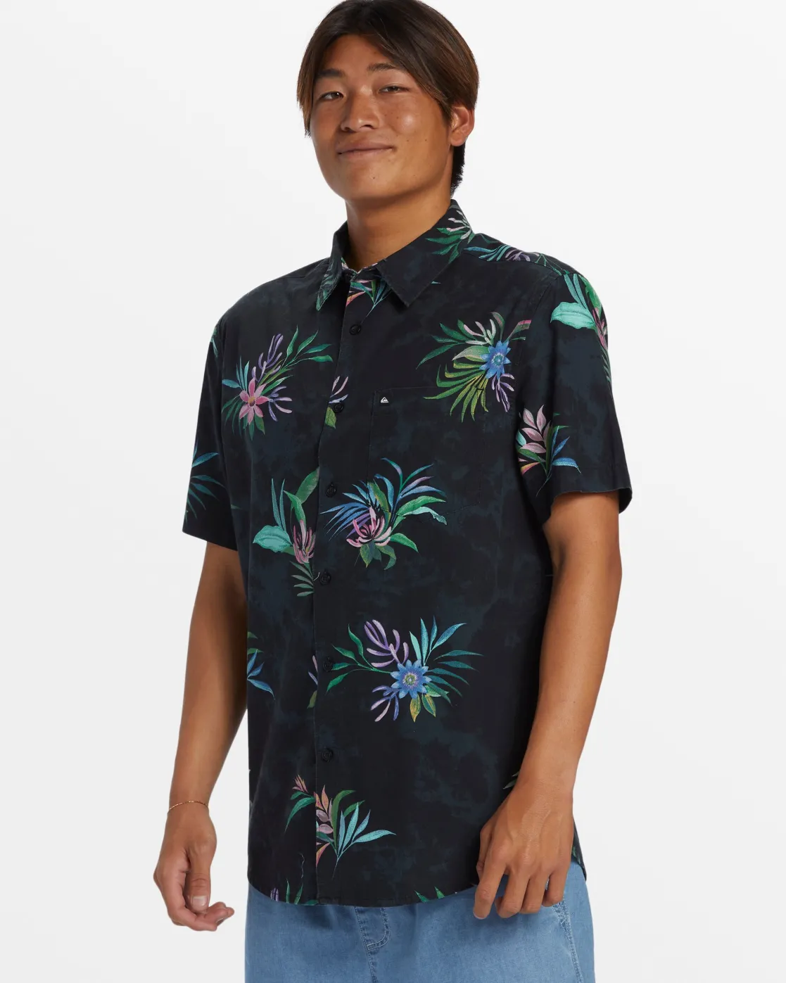 Quiksilver Shirts & Polos>Apero Classic Short Sleeve Shirt - BLACKAPEROCLASSICSSSWOVEN