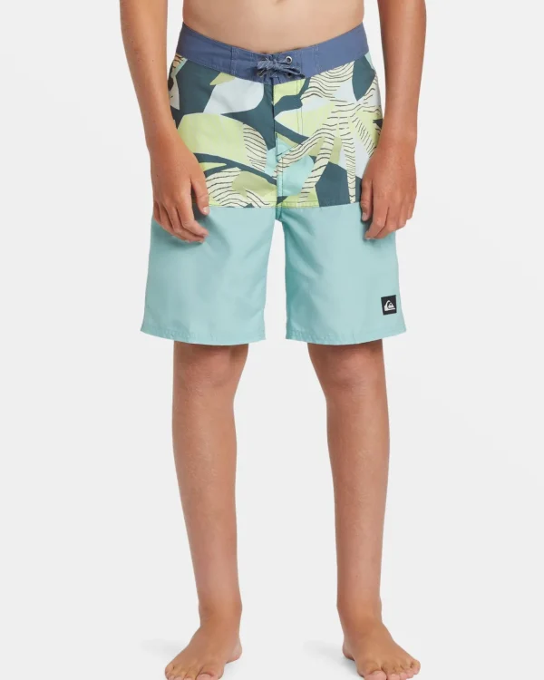 Quiksilver Boardshorts | Boys Gifts>Boys 8-16 Everyday Division 17" Boardshorts AQUIFER