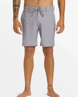 Quiksilver Shorts & Amphibians>DNA Amphibian 18.5" Hybrid Shorts MINIMALGRAY