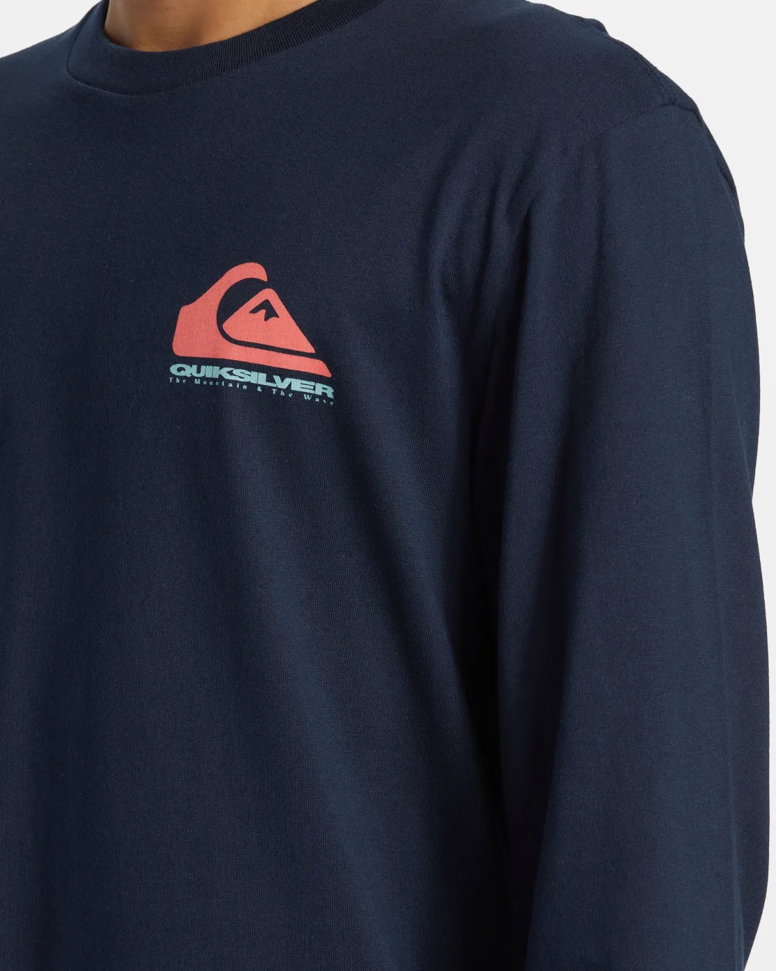 Quiksilver Tees>Eye On Horizon Long Sleeve T-Shirt DARKNAVY