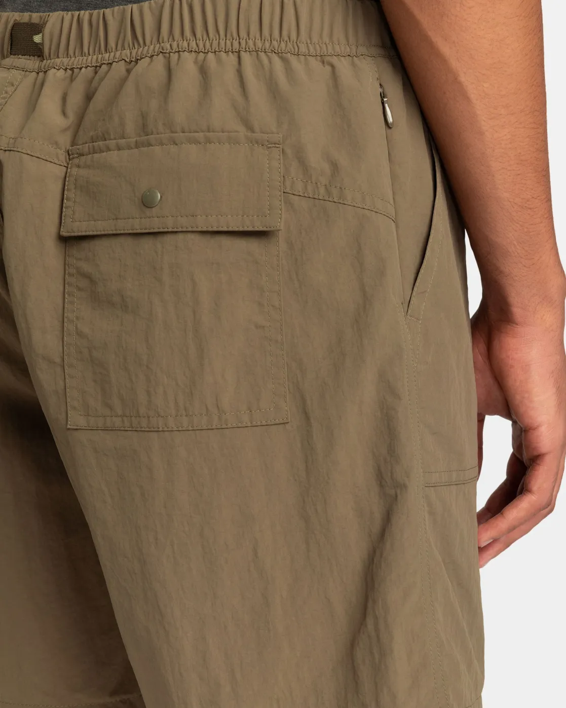 Quiksilver Shorts & Amphibians>Run Ashore 18" Shorts CANTEEN