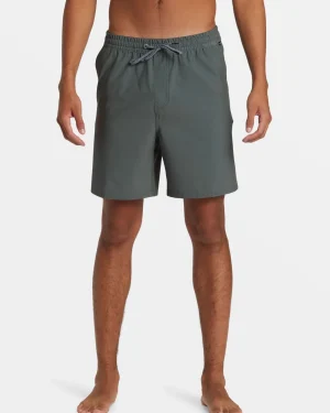 Quiksilver Shorts & Amphibians | Under $100>Taxer Amphibian 18" Hybrid Shorts URBANCHIC