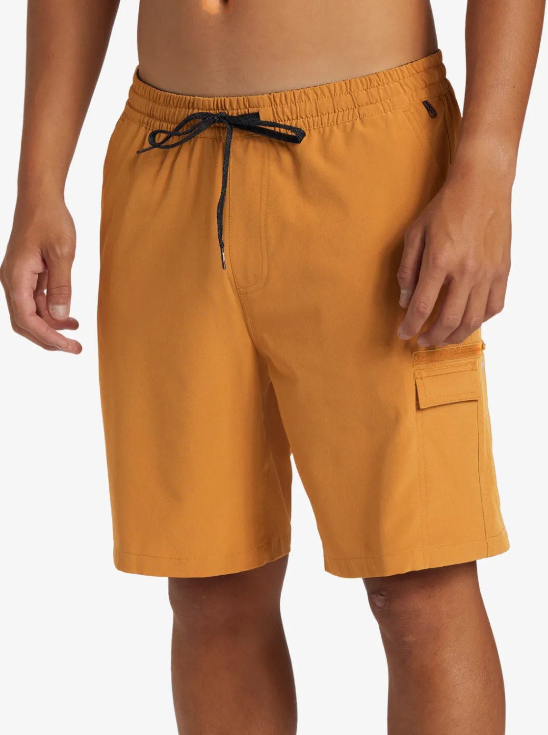 Quiksilver Shorts & Amphibians>Taxer Cargo Amphibian 19" Hybrid Shorts BONEBROWN